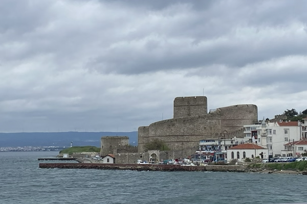 Yılınlı Kale